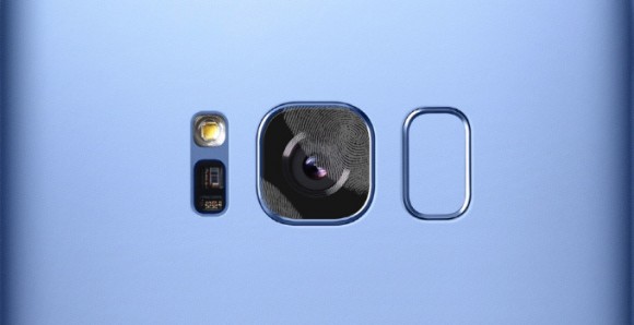 Камера Samsung Galaxy S8 легко пачкается из-за сканера отпечатков пальцев