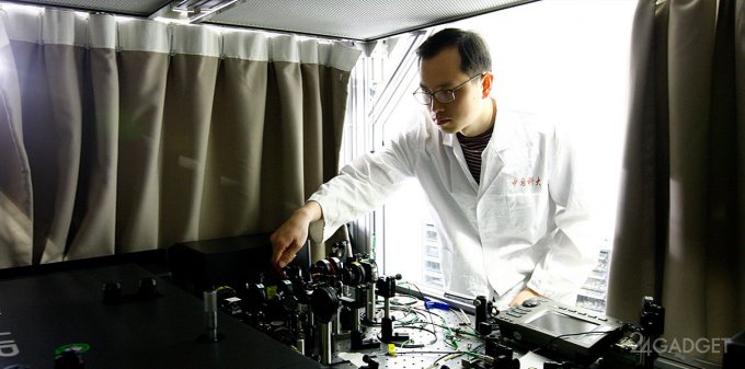 Китайцы разрабатывают мощнейший квантовый компьютер (видео)