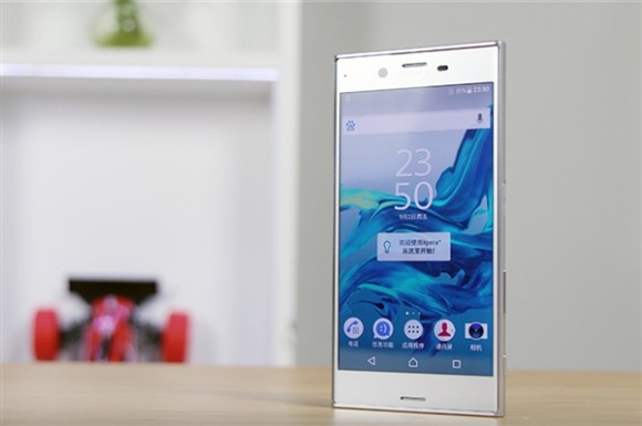 В сеть утекли характеристики Sony Xperia XZ1, XZ1 Compact и X1