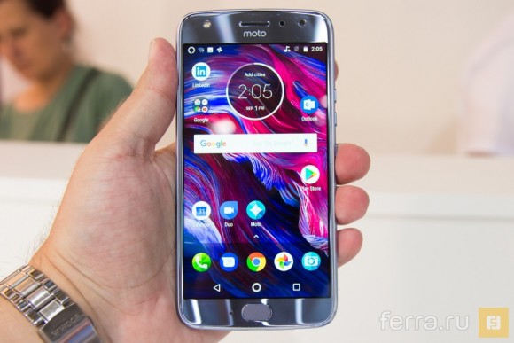 Motorola выпустит помощневший смартфон Moto X4 через неделю