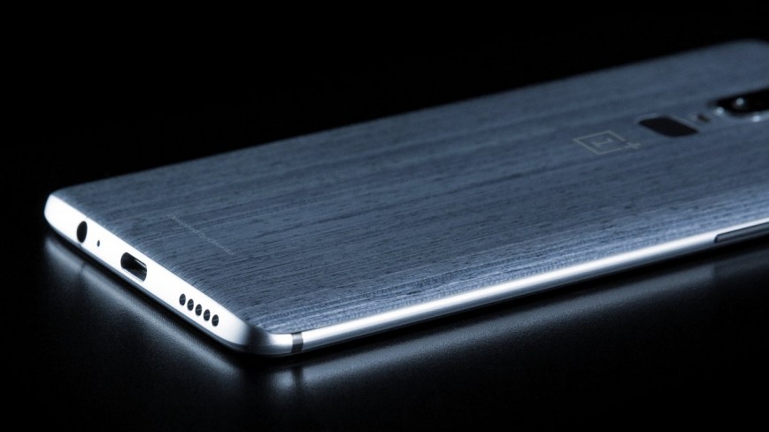 Смартфон OnePlus 6 с бамбуковой отделкой показался на фото
