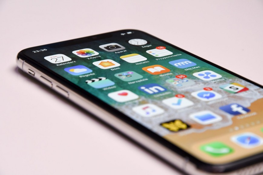 Цифра дня: Сколько iPhone X продала Apple?
