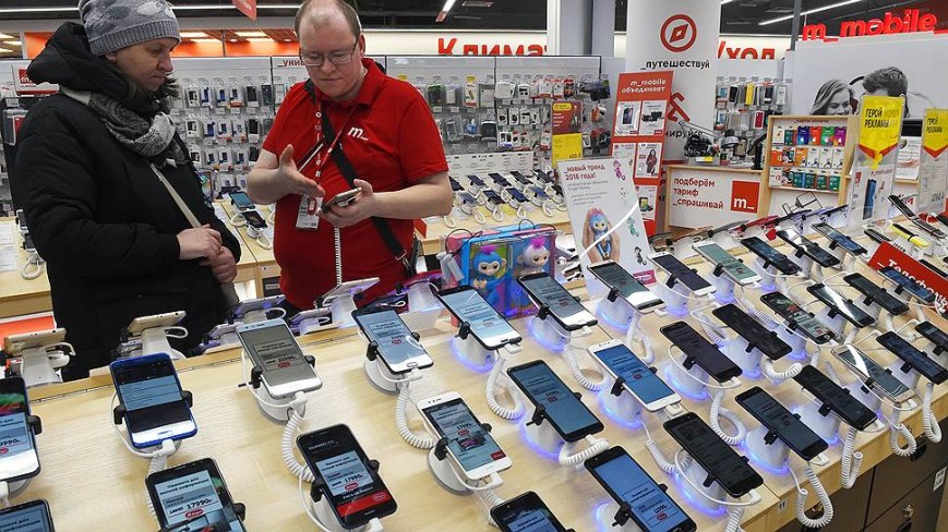 Цифра дня: Сколько китайских смартфонов продаётся в России?