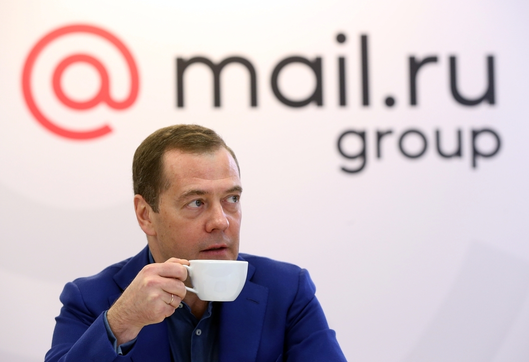 Медведев доволен развитием «русского мира» в интернете