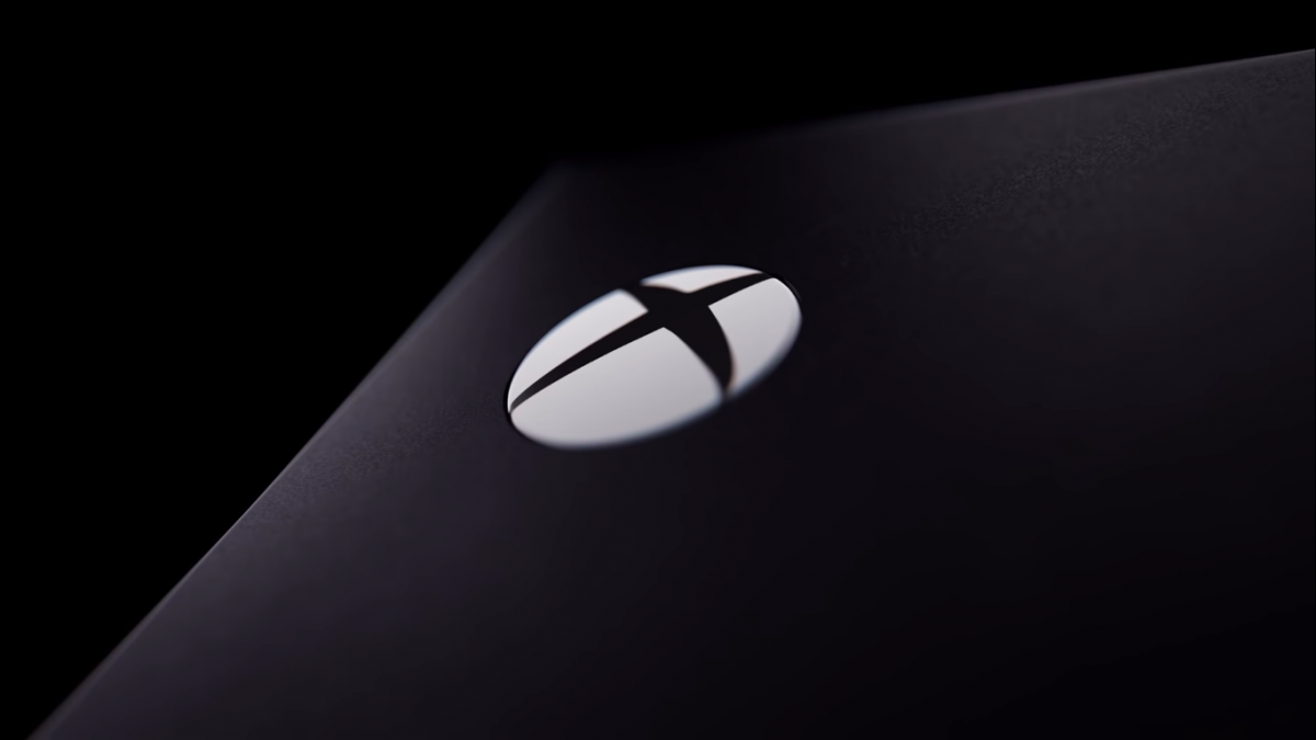 В сети появилось свежее видео, демонстрирующее новый Xbox Series X со всех сторон