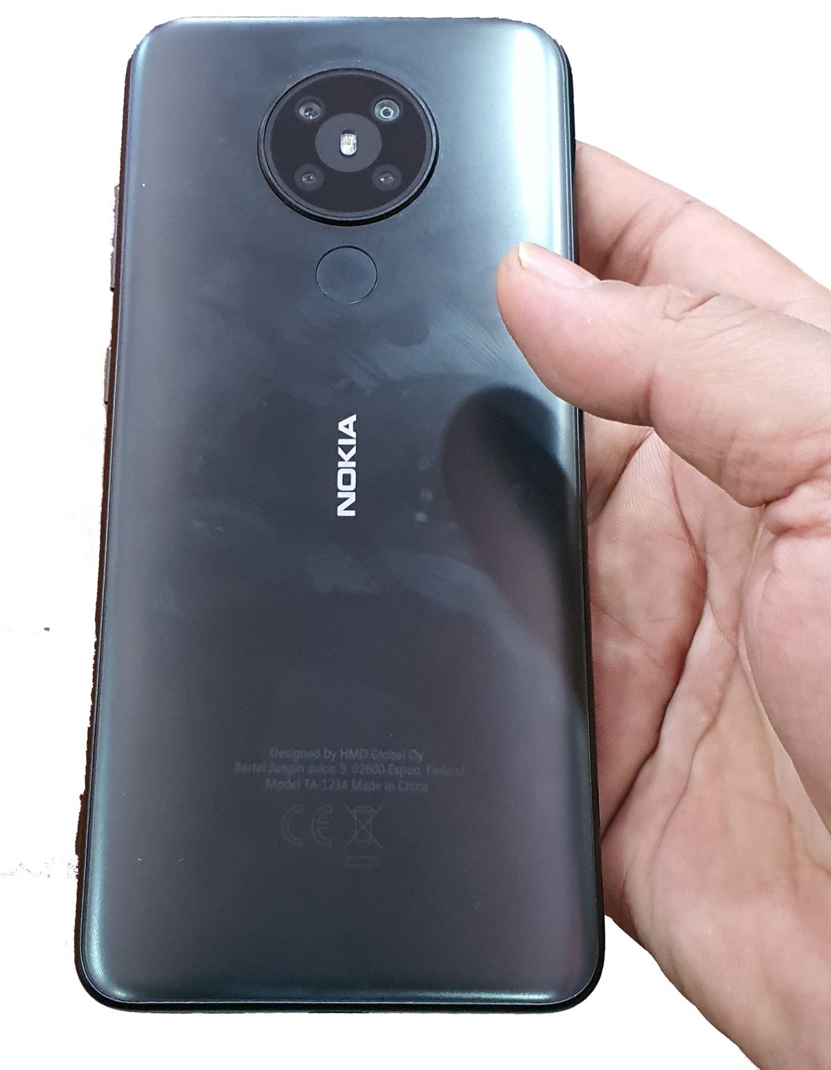 Nokia готовит к выходу недорогой смартфон с необычной четверной камерой