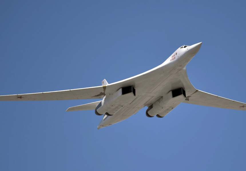 Российские бомбардировщики установили рекорд по продолжительности полёта без посадки