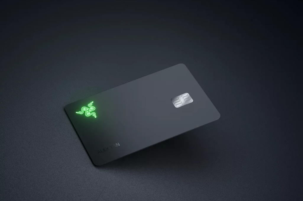 Производитель игровых аксессуаров Razer выпустил банковскую карту с подсветкой