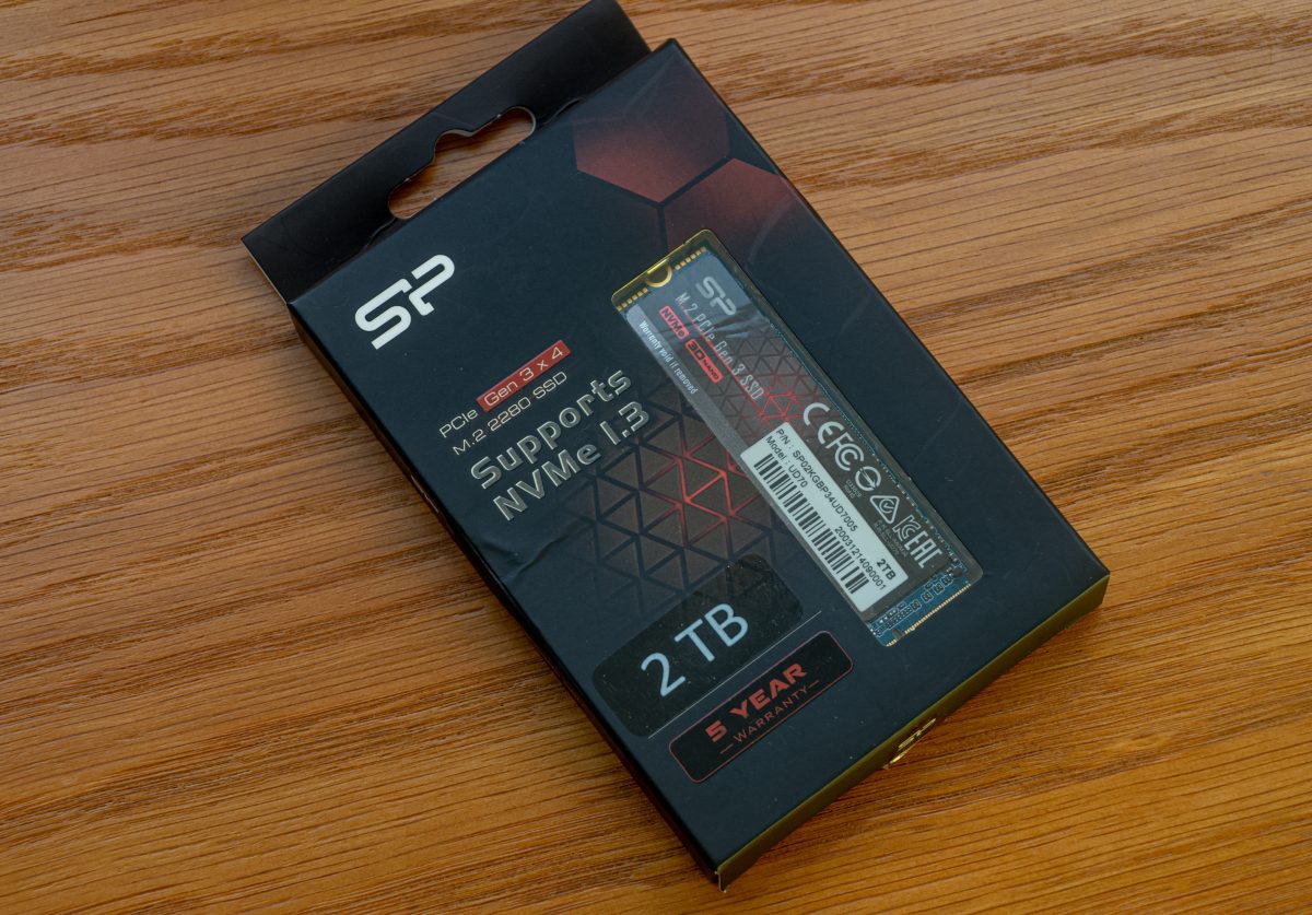 Продавайте комплектный SSD от ноутбука и ставьте этот — его хватит на всё