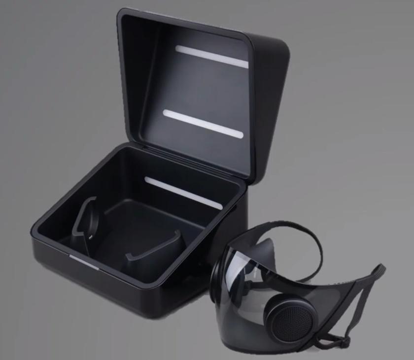 Razer начнет продавать усиливающую голос защитную маску с подсветкой