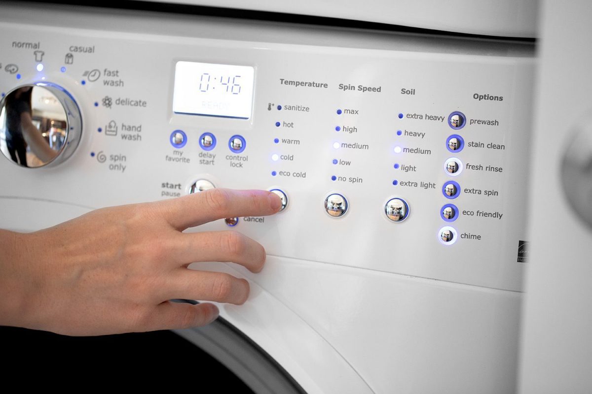 Эксперт перечислил параметры, по которым нужно выбирать стиральную машину