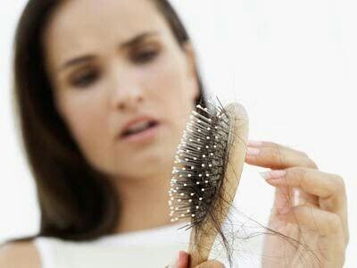 Названы пять заболеваний, которые можно определить по состоянию волос