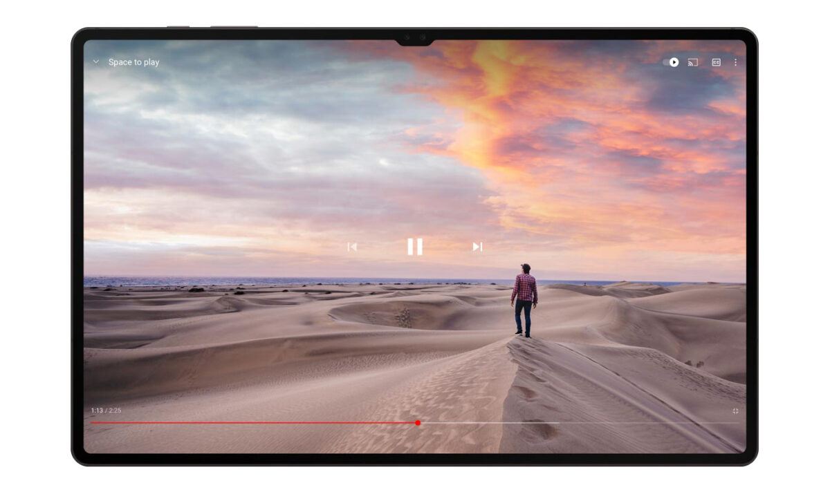 Samsung анонсировала “монстра” среди планшетов с 37 сантиметровым экраном