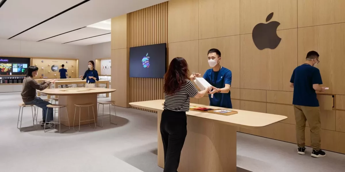 Apple открыла уникальный магазин в китайском городе, откуда началась пандемия COVID