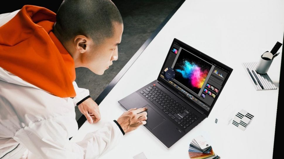 Asus представила самый тонкий 16-дюймовый ноутбук в мире