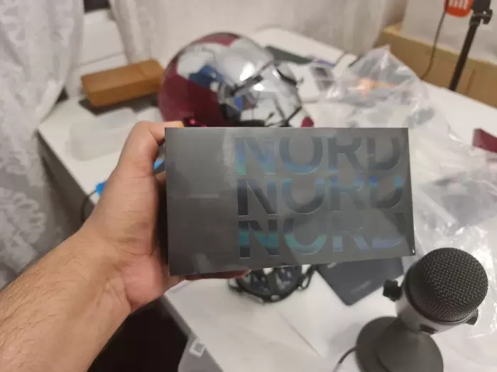 В сети появились изображения OnePlus Nord 2T до его анонса
