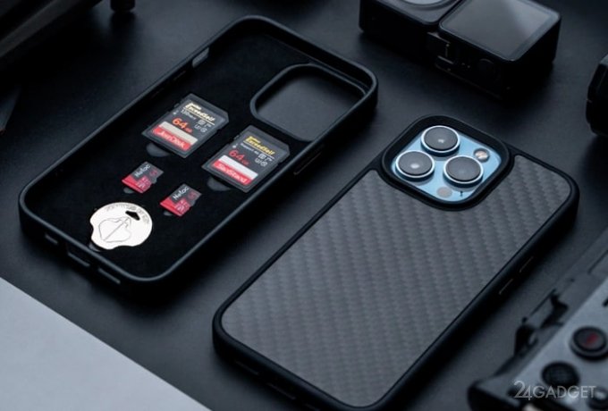 Фотограф из Китая разработал чехол для телефона с кармашками для карт памяти.
