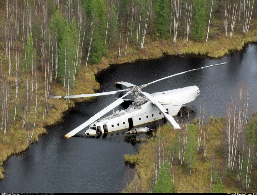 Почему упавший вертолёт Ми-6 лежит в болоте больше 40 лет