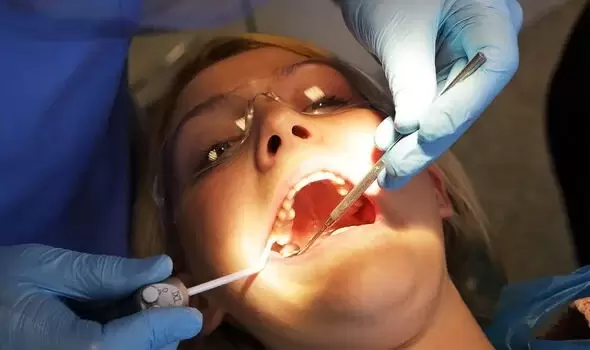 Учёные: из-за неправильной чистки зубов повышается риск развития рака печени